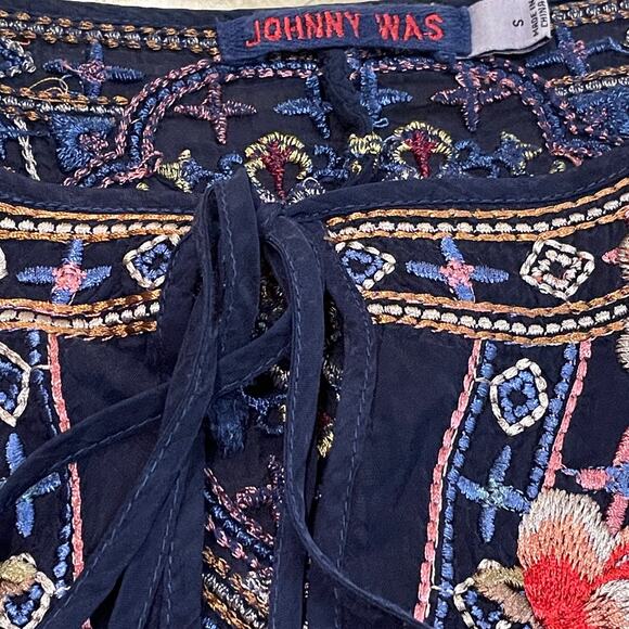 Johnny Was Embroidered Tunic | Navy Boho Folk Top, Romantic Kimono Sleeves Rayon - Picture 5 of 11